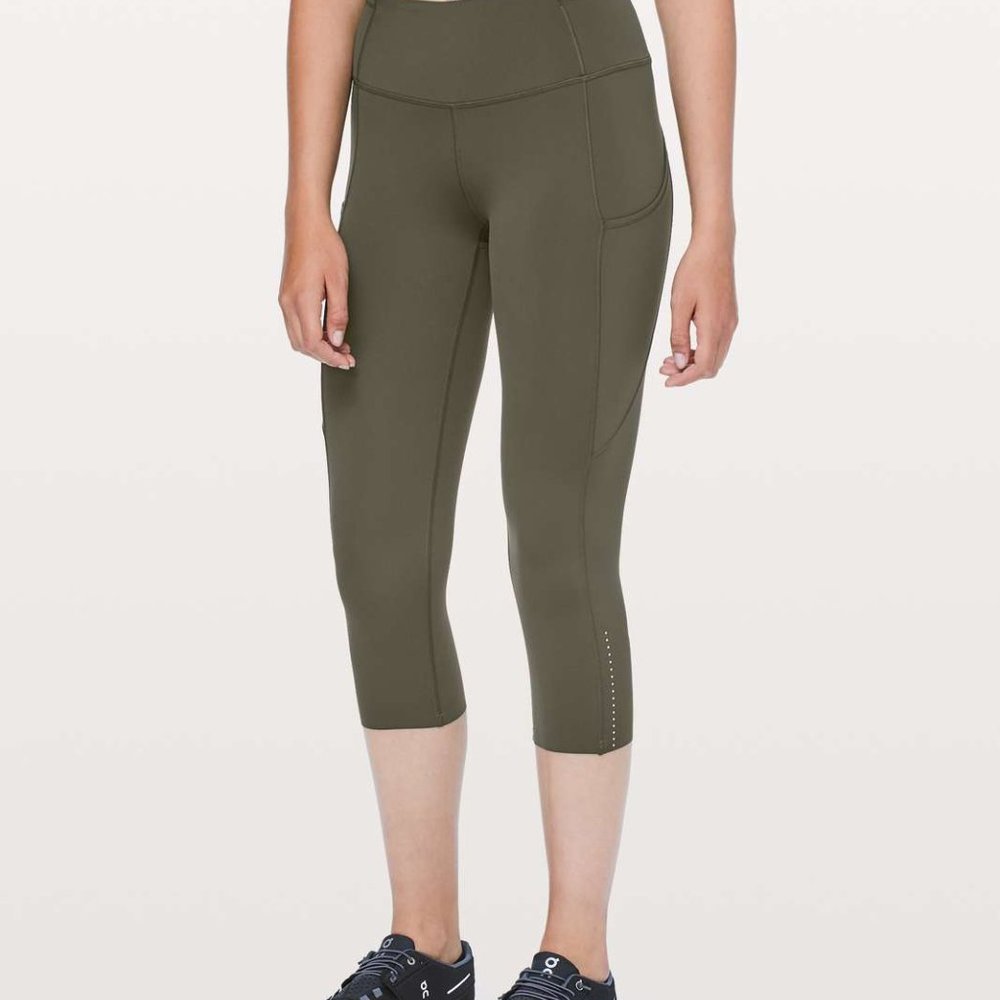 Lululemon Fast & Free Crop II *Nulux 19" Size 6 leggings